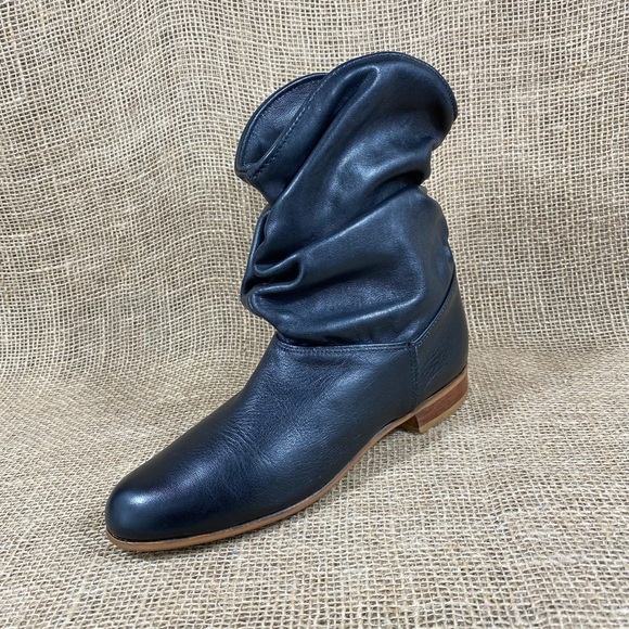 DINGO Bootie Boots Slouch Black Leather Ankle Women’s Size 6.5 - Picture 2 of 10